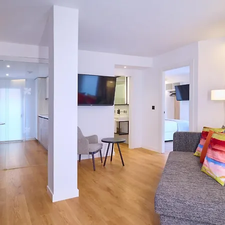 Apartamentos Luna Suites Granada-2